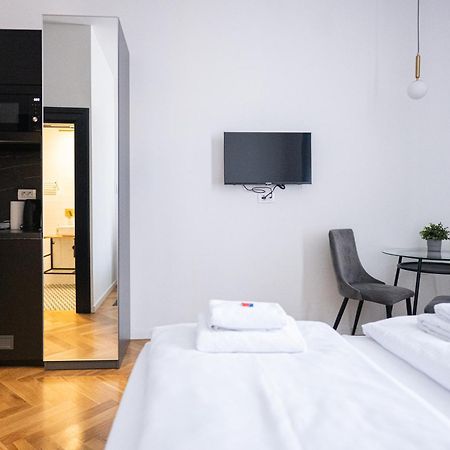 Zest And Nest Apartments In The Center ซาเกร็บ ภายนอก รูปภาพ