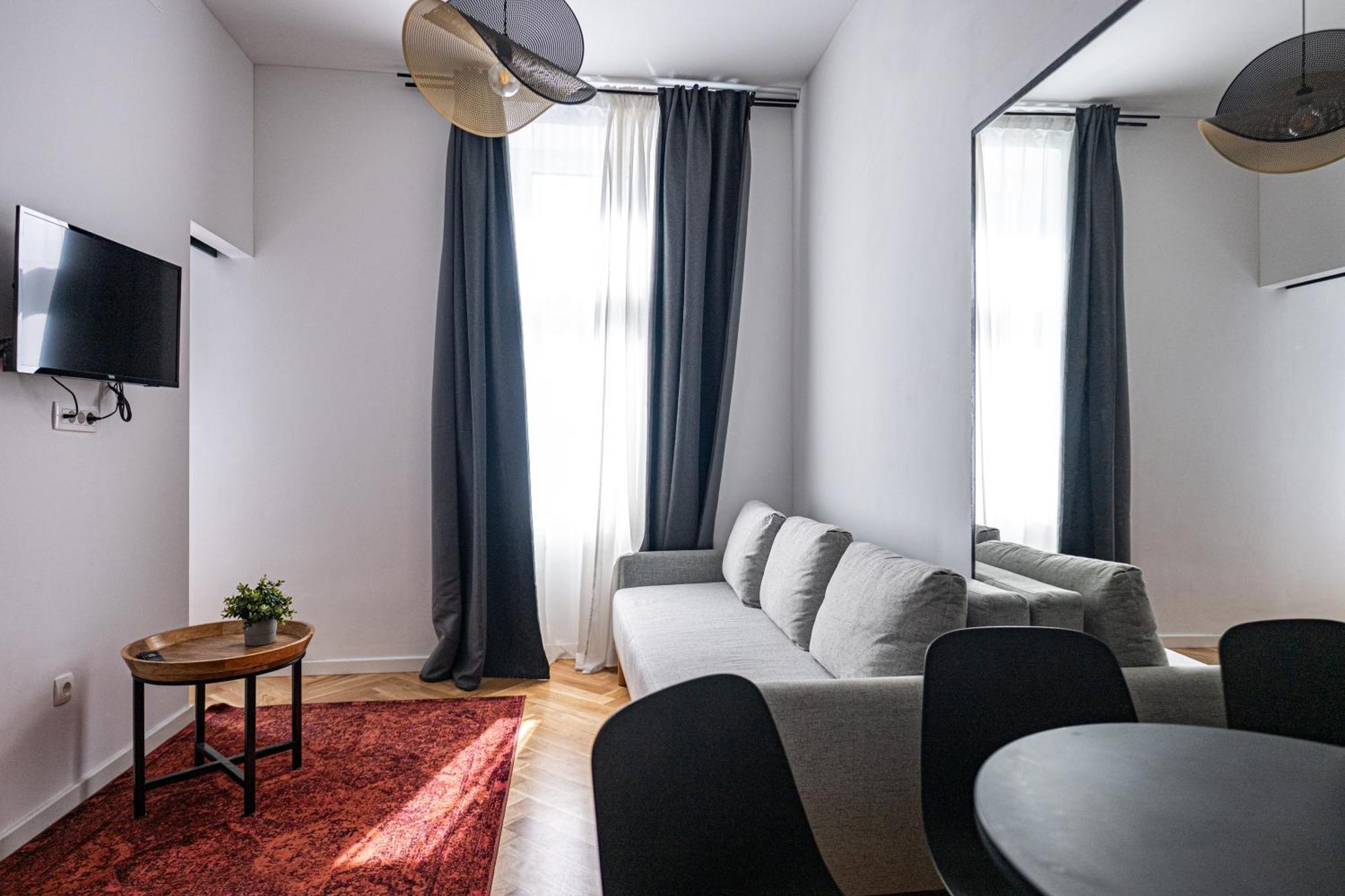 Zest And Nest Apartments In The Center ซาเกร็บ ภายนอก รูปภาพ